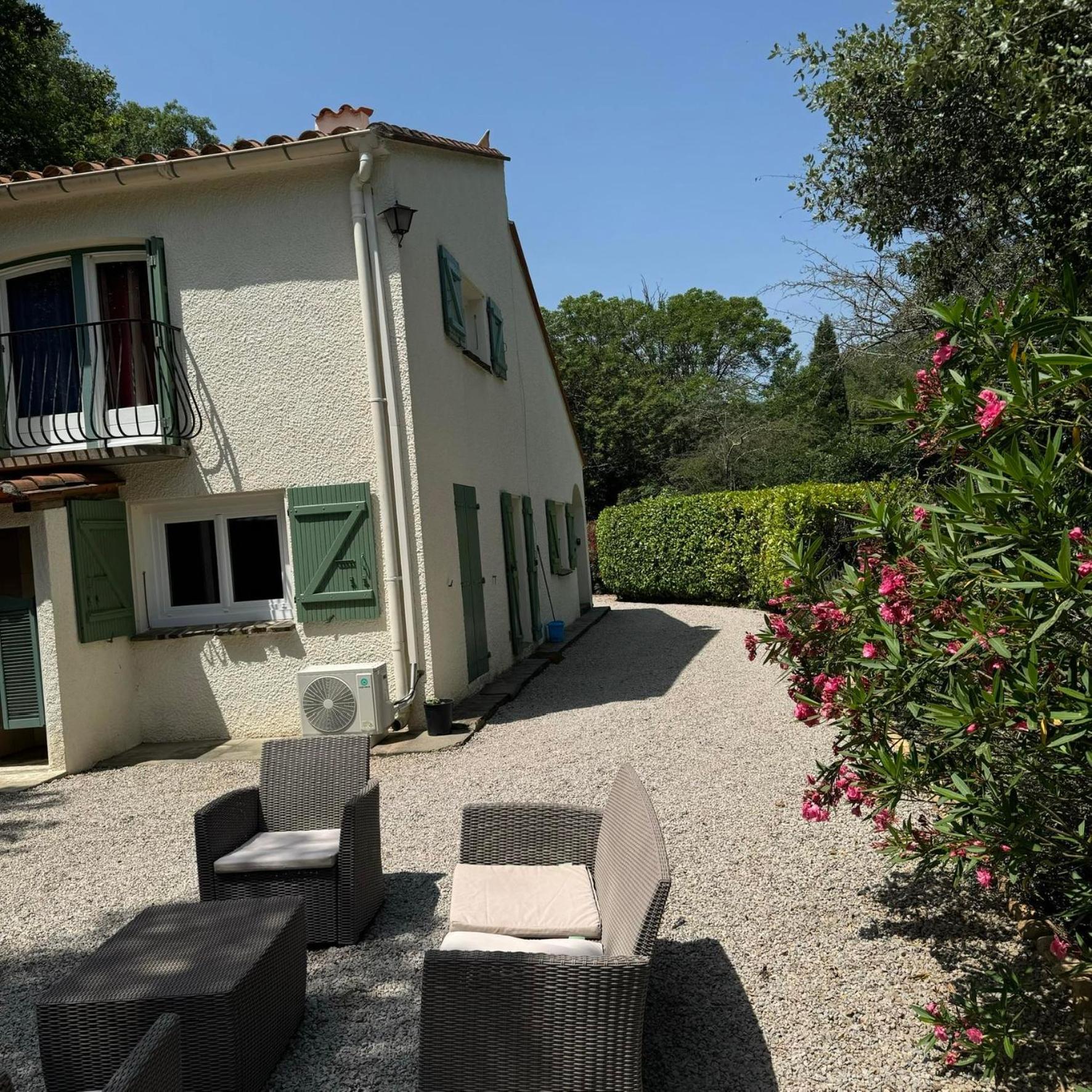 Maison Avec Piscine Chauffee Entre Mer Et Montagne Montauriol  Buitenkant foto