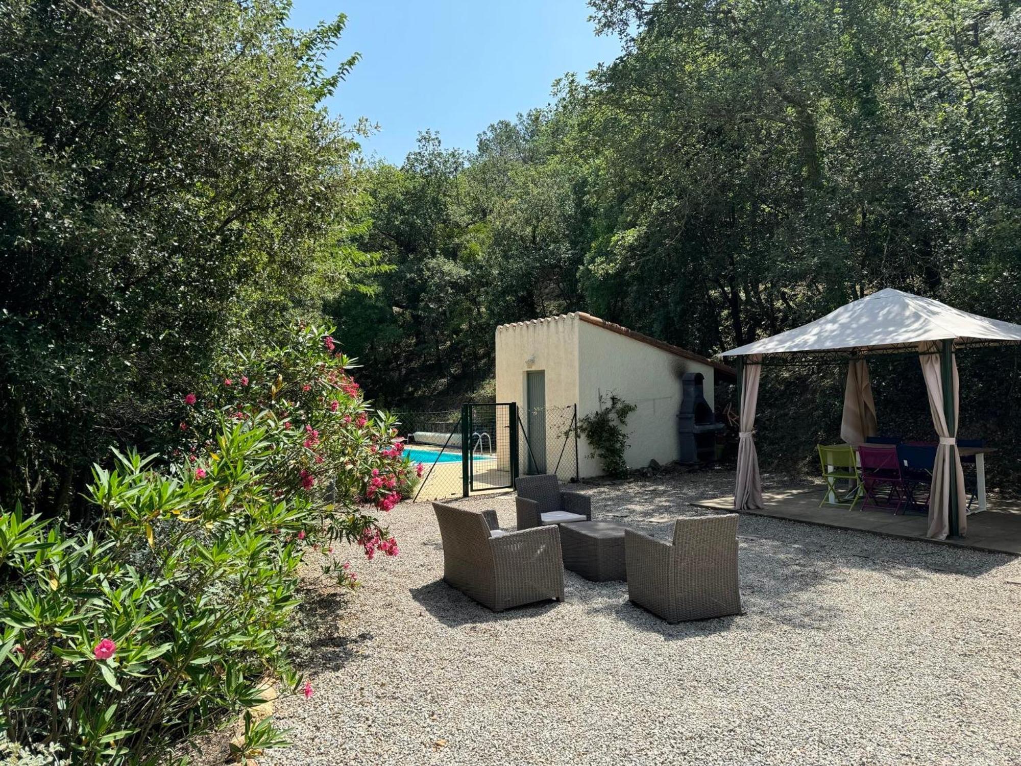Maison Avec Piscine Chauffee Entre Mer Et Montagne Montauriol  Buitenkant foto